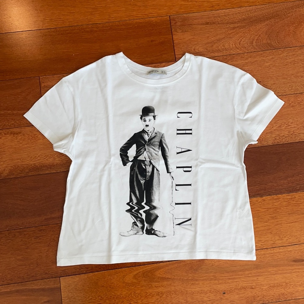 Bershka boxy T-shirt size m with Charlie Chaplin